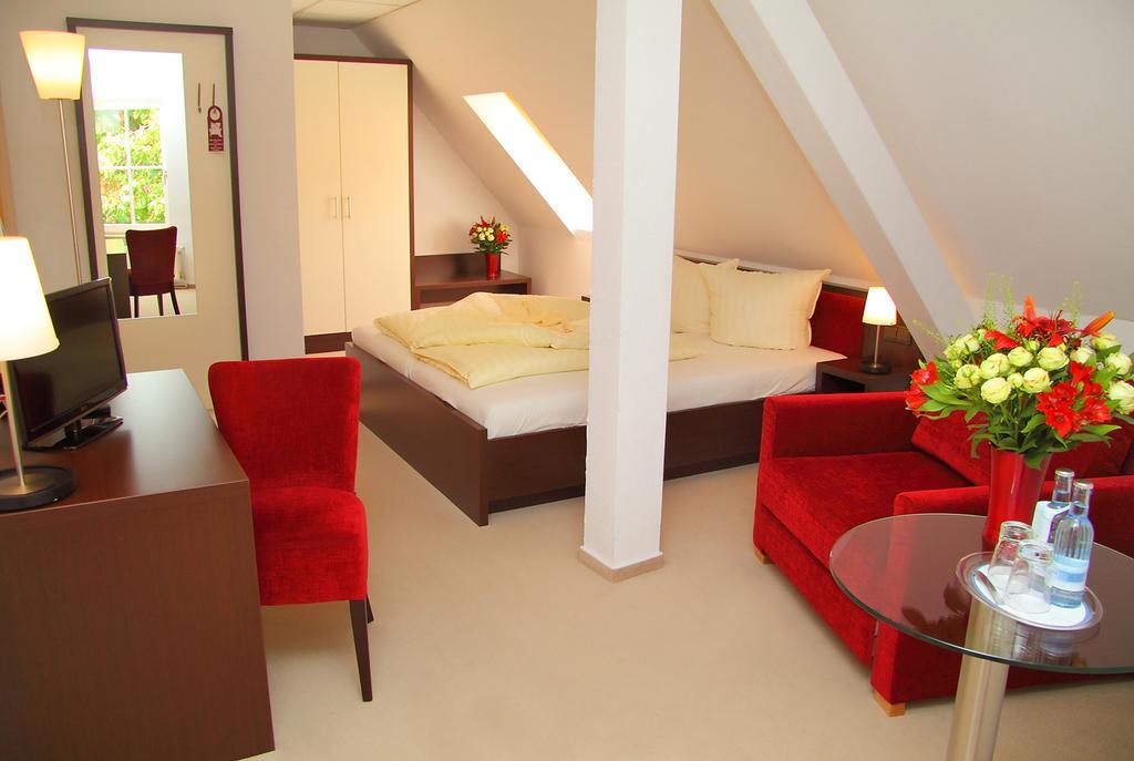 Hotel Müritzterrasse Röbel Habitación foto